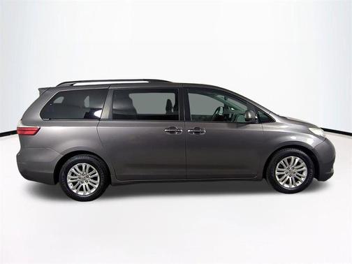 Predawn Gray Mica 2016 Toyota Sienna XLE