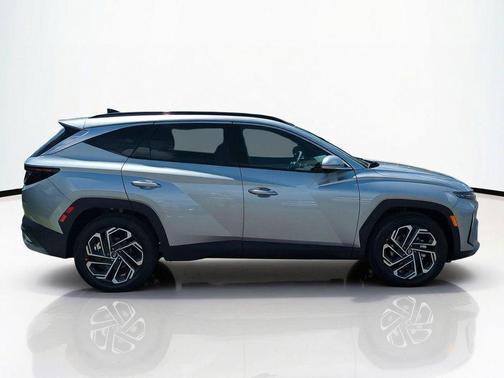 Shimmering Silver 2026 Hyundai TUCSON Limited