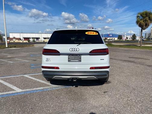 2023 Audi Q7 55 Prestige