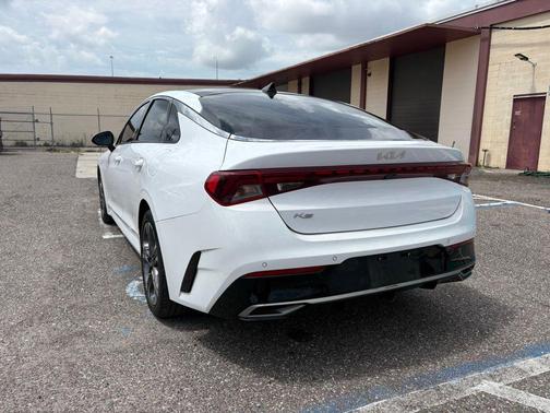 Glacial White Pearl 2022 Kia K5 EX