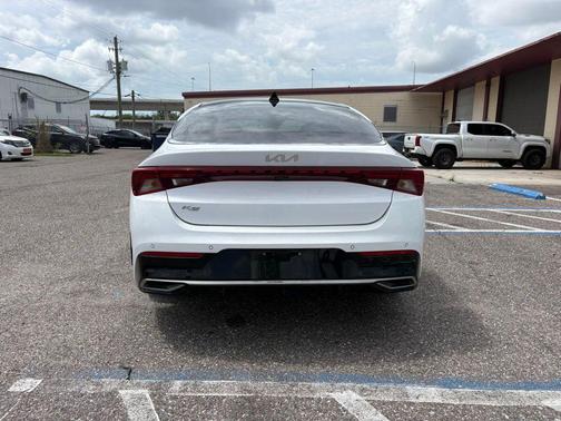 Glacial White Pearl 2022 Kia K5 EX