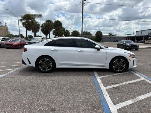Glacial White Pearl 2022 Kia K5 EX