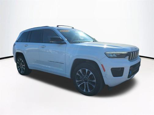 2022 Jeep Grand Cherokee 4xe Overland