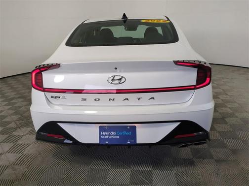 2022 Hyundai SONATA SEL