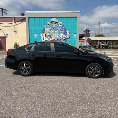 Aurora Black 2023 Kia Forte LXS