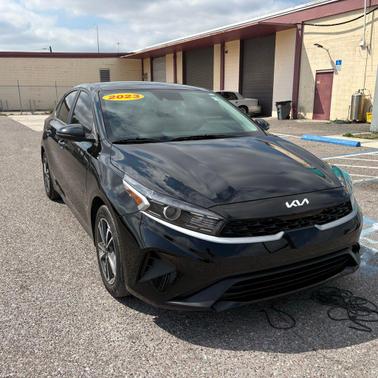 Aurora Black 2023 Kia Forte LXS