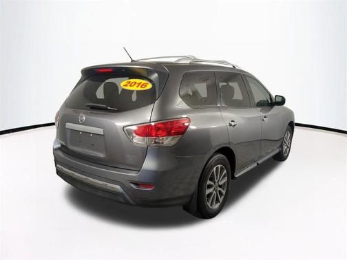 2016 Nissan Pathfinder S