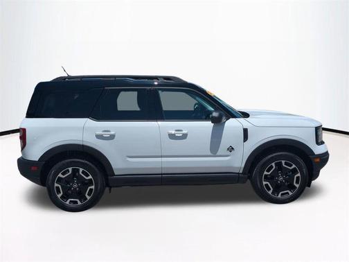 Oxford White 2024 Ford Bronco Sport Outer Banks
