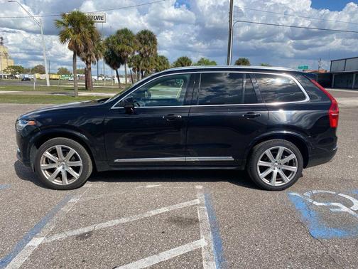 2018 Volvo XC90 T6 Inscription