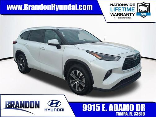 Wind Chill Pearl 2023 Toyota Highlander XLE