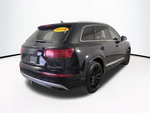 2019 Audi Q7 55 Prestige