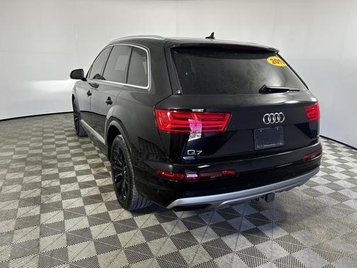 2019 Audi Q7 55 Prestige
