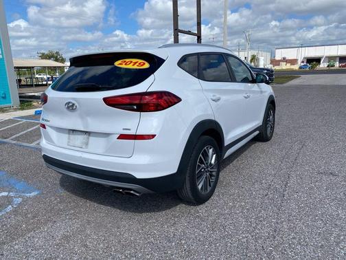 2019 Hyundai TUCSON SE