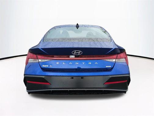 2026 Hyundai ELANTRA HEV Limited