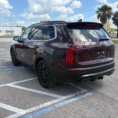 Sangria 2021 Kia Telluride SX
