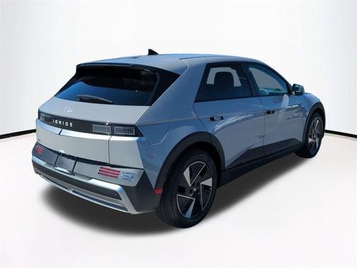 2026 Hyundai IONIQ 5 SE