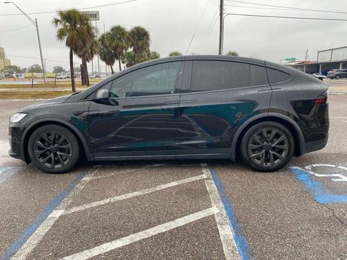 2023 Tesla Model X Standard Range