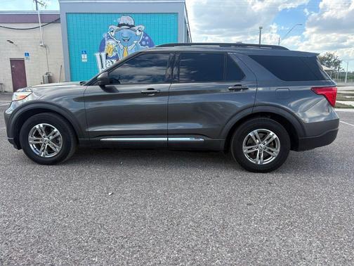 2020 Ford Explorer XLT