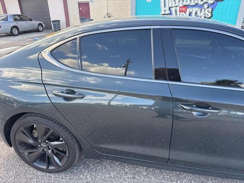 2023 Genesis G70 3.3T RWD