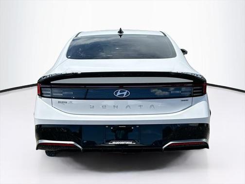 2025 Hyundai SONATA Hybrid SE