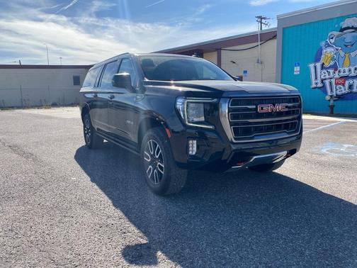 2024 GMC Yukon XL 4WD AT4