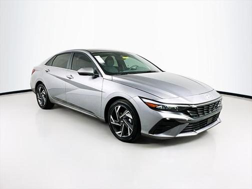 2025 Hyundai ELANTRA SEL