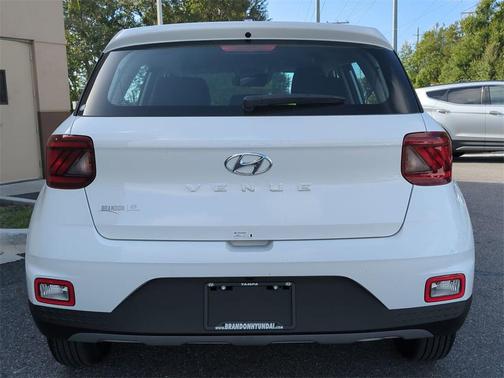 2026 Hyundai VENUE SE