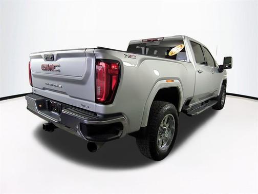 2023 GMC Sierra 3500 SLT