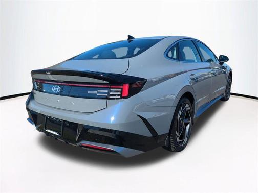 2026 Hyundai SONATA SEL