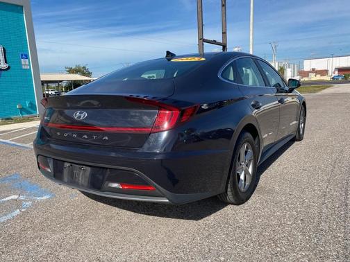 2023 Hyundai SONATA SE