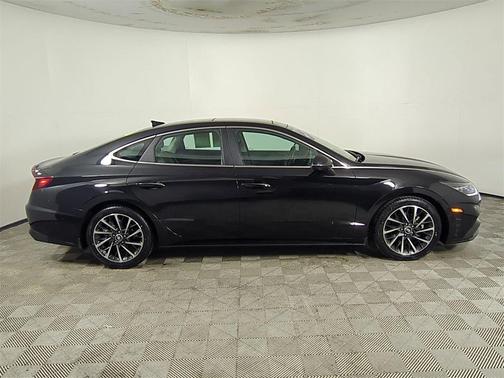 2022 Hyundai SONATA Limited