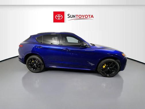 Anodized Blue Metallic 2021 Alfa Romeo Stelvio Ti