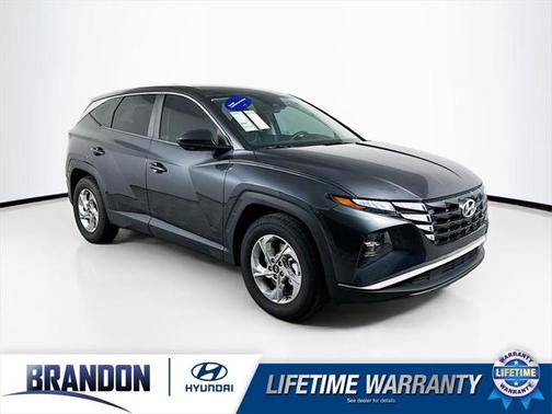 2022 Hyundai TUCSON SE