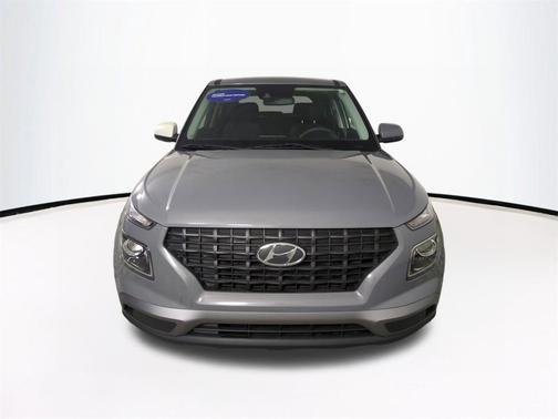 2022 Hyundai VENUE SE
