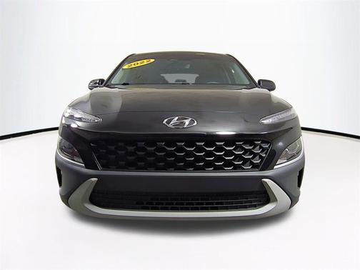 2022 Hyundai KONA SE