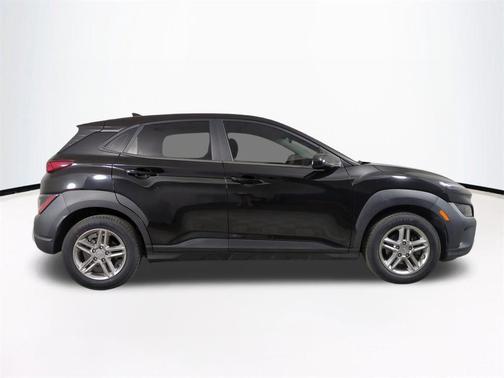 2022 Hyundai KONA SE