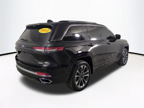 2022 Jeep Grand Cherokee 4xe Overland