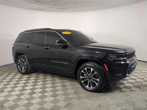 2022 Jeep Grand Cherokee 4xe Overland
