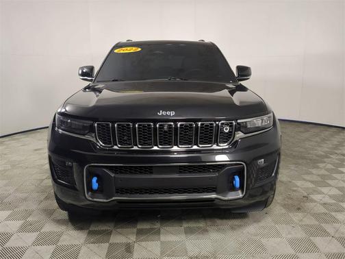 2022 Jeep Grand Cherokee 4xe Overland