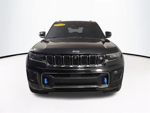 2022 Jeep Grand Cherokee 4xe Overland