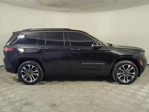 2022 Jeep Grand Cherokee 4xe Overland
