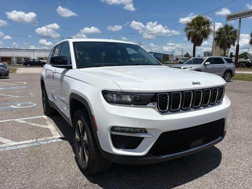 Bright White Clearcoat 2024 Jeep Grand Cherokee 4xe Base
