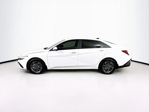 2024 Hyundai ELANTRA HEV Blue