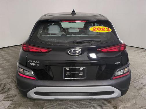 2023 Hyundai KONA SE