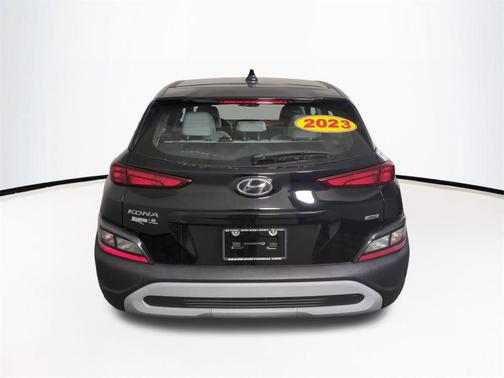 2023 Hyundai KONA SE