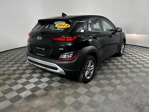 2023 Hyundai KONA SE