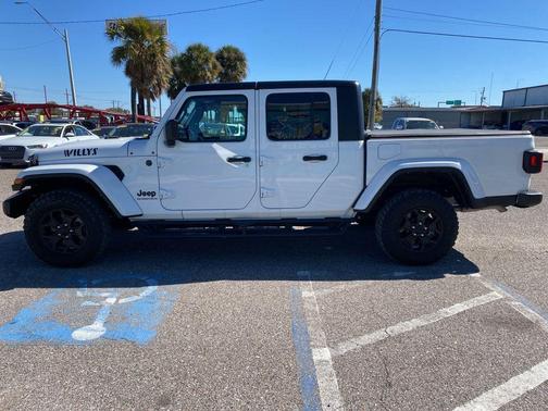 2023 Jeep Gladiator Willys 4x4