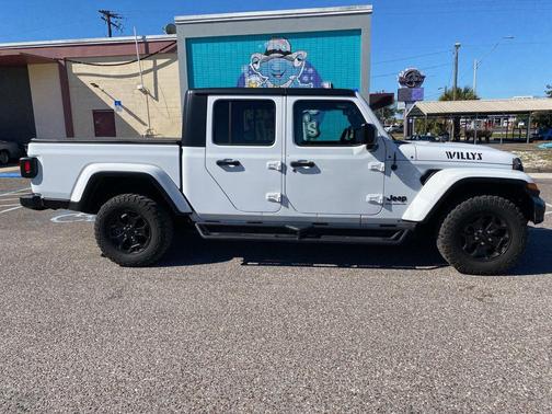 2023 Jeep Gladiator Willys 4x4