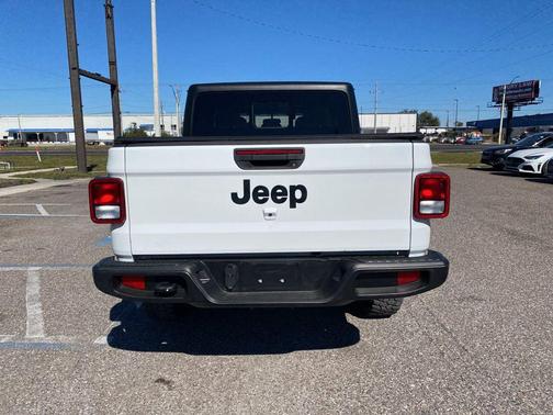 2023 Jeep Gladiator Willys 4x4