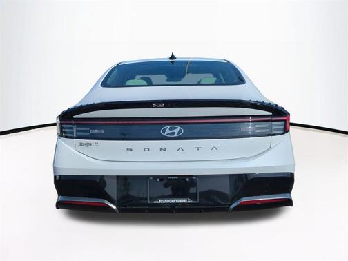 2026 Hyundai SONATA SEL